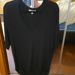 Express Black Short Sleeve V-Neck Top